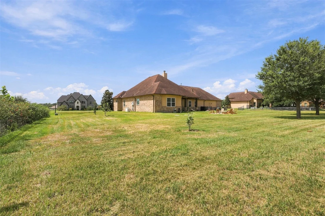 Photo of 8518 Lofty Pines
