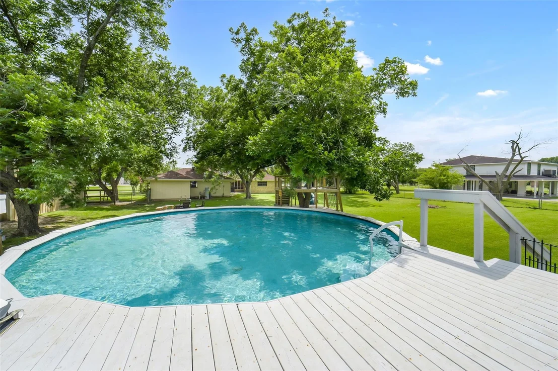Photo of 18120 County Road 127
