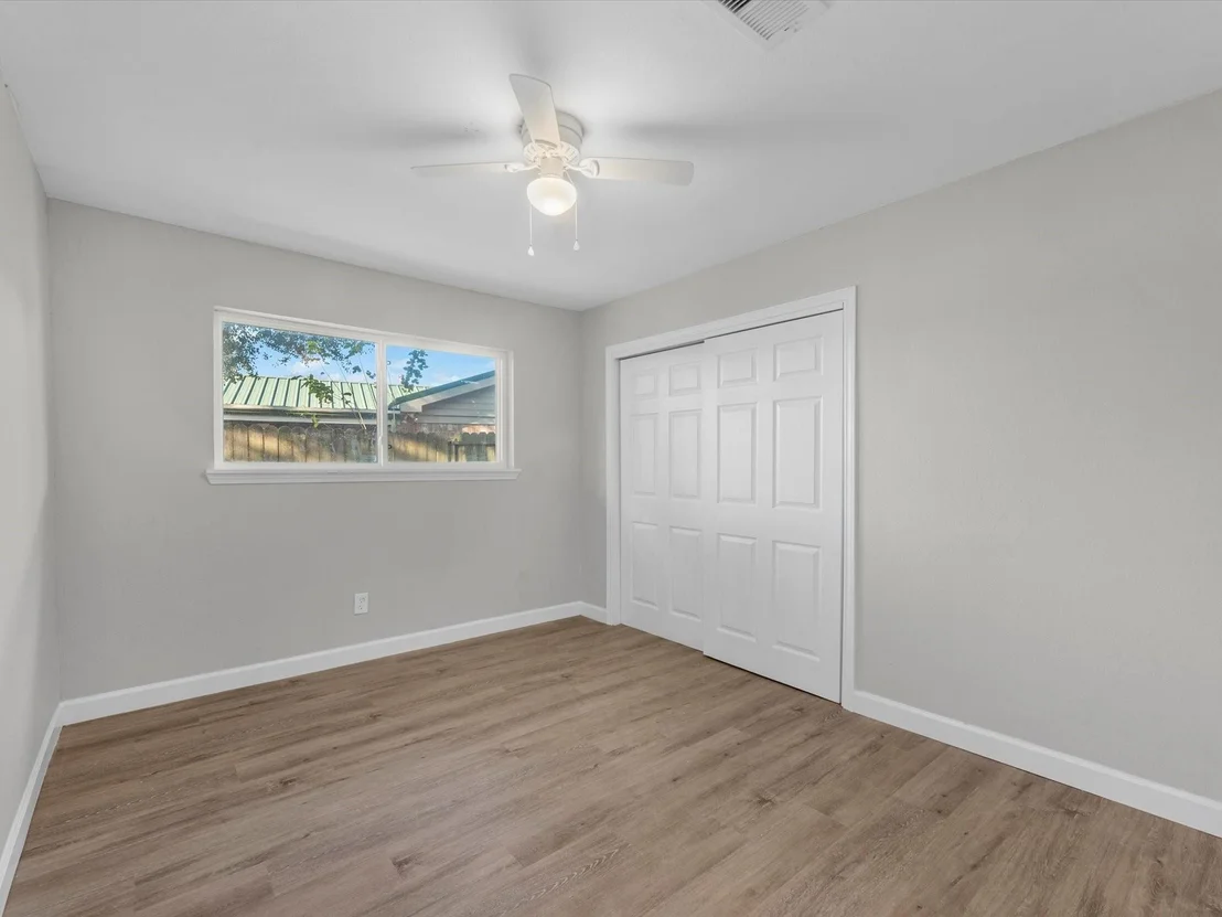 Photo of 609 Debbie Lane