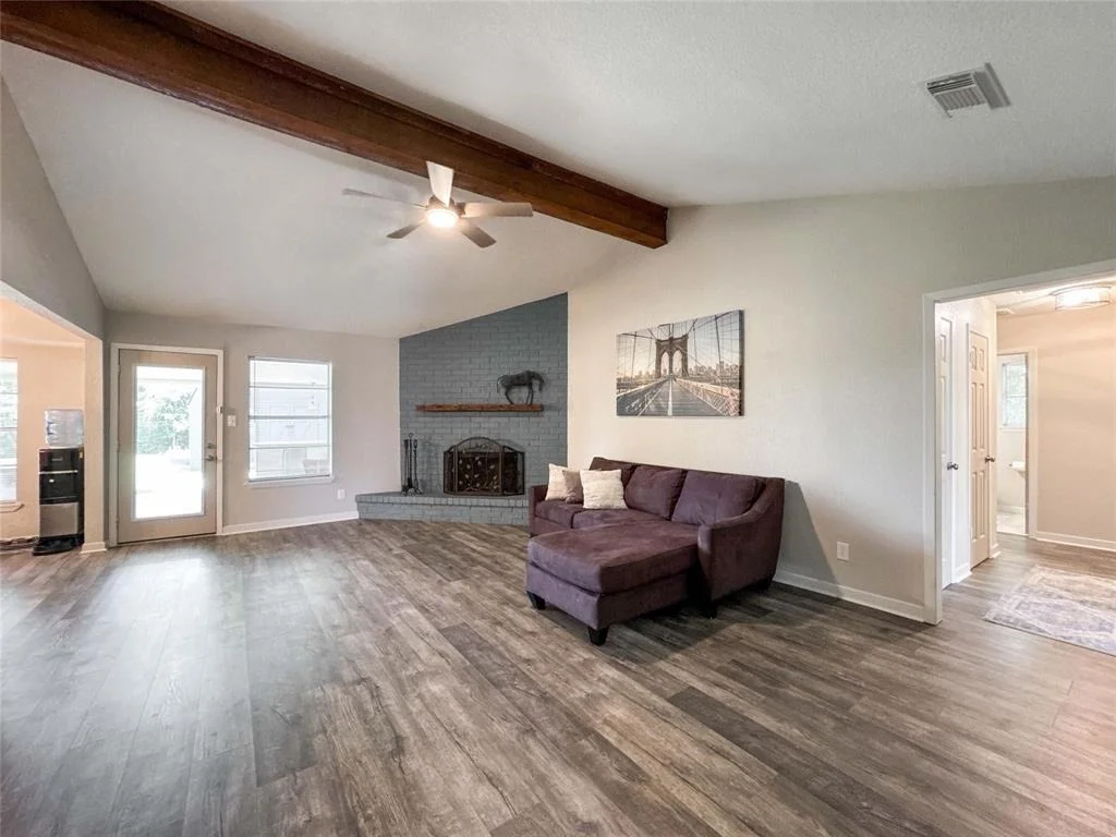 Photo of 712 Molina Drive