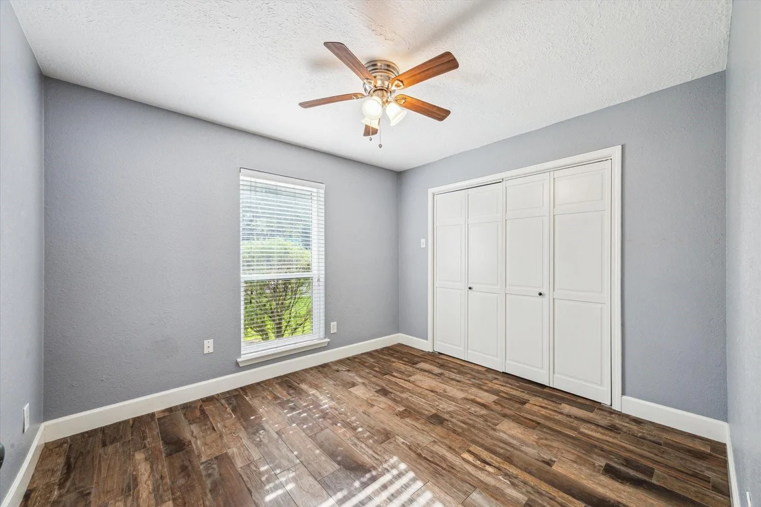 Photo of 17603 Point Comfort Ln
