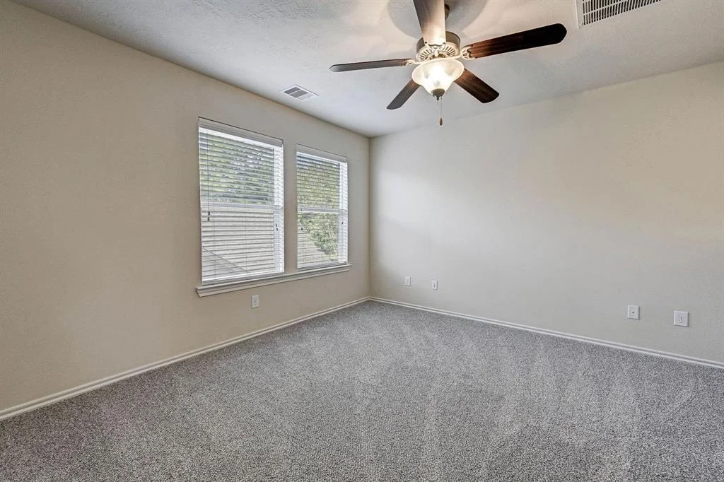Photo of 25039 Lenora Drive