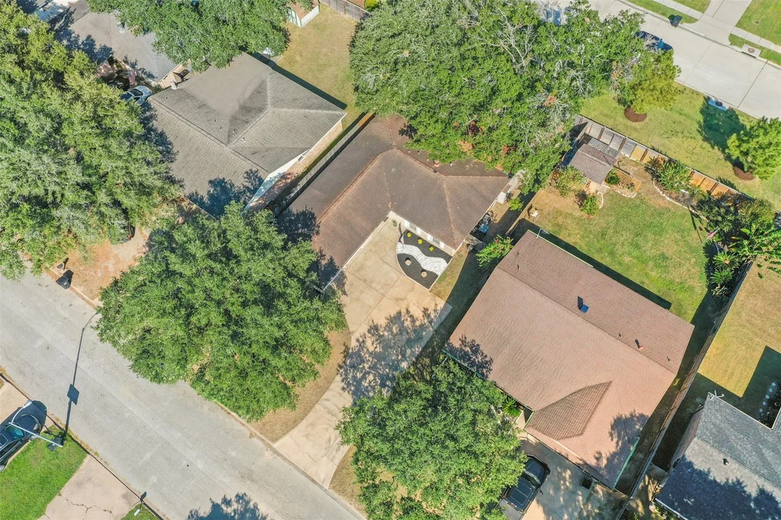 Photo of 2516 Village Circle Drive