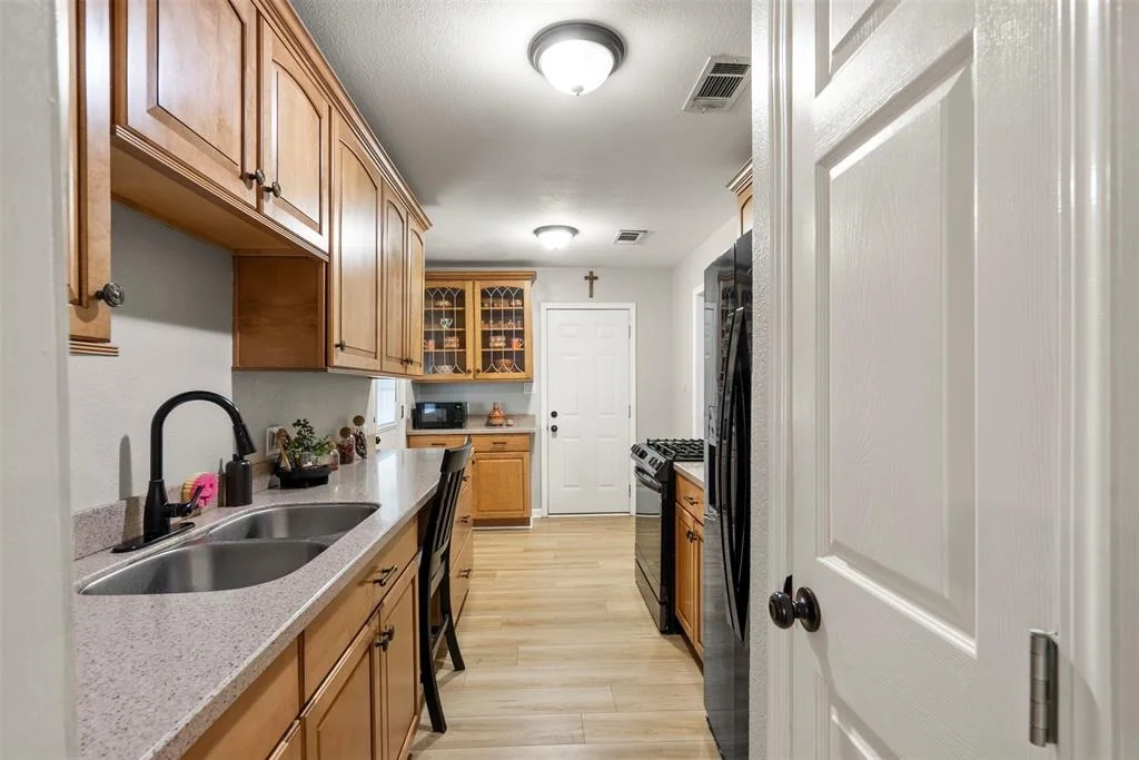 Photo of 915 Temple Drive
