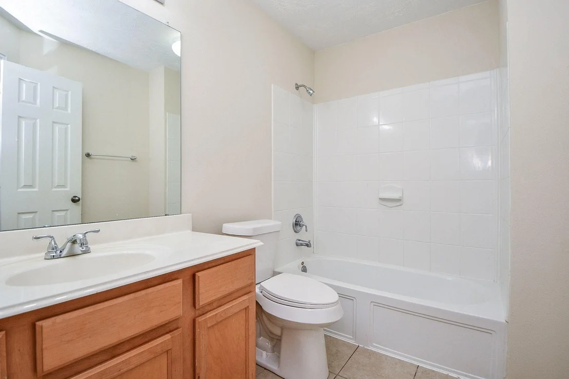 Photo of 18006 Willow Cliff Lane
