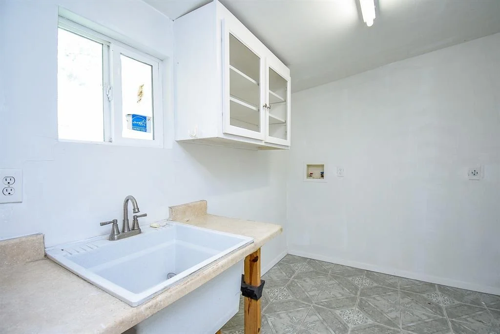 Photo of 7218 Tours Street