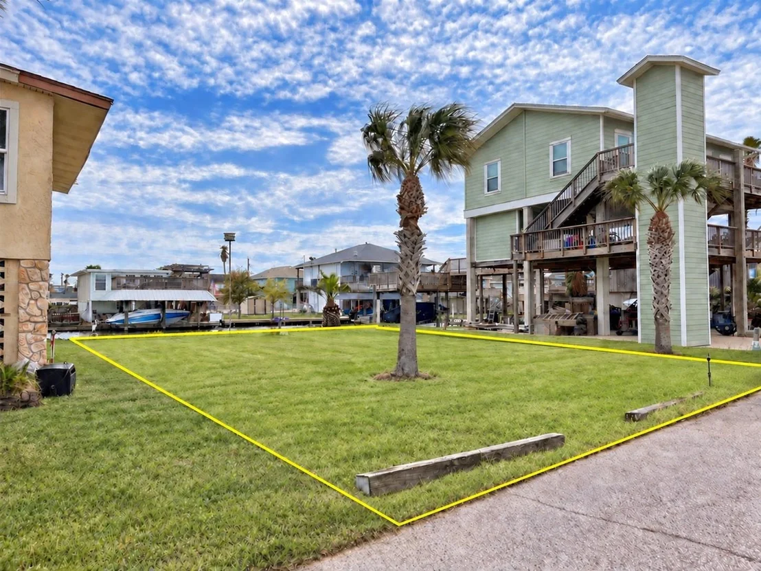 Photo of 65 Lakeside Drive