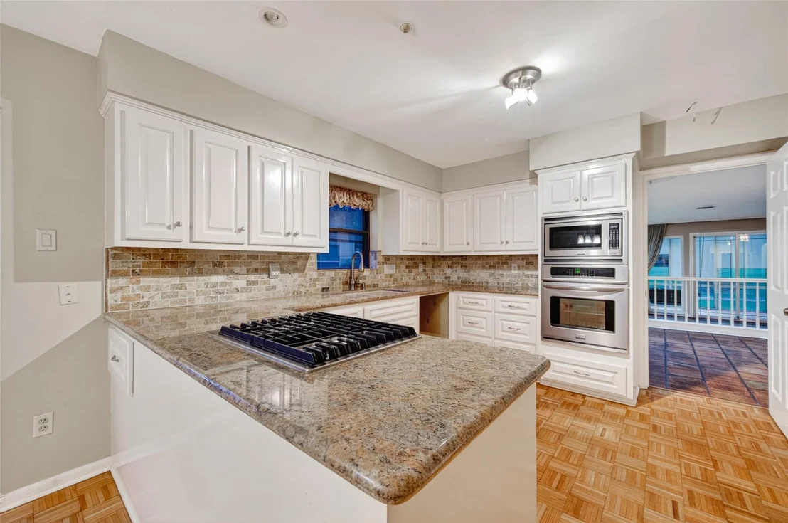Photo of 618 Longview Drive