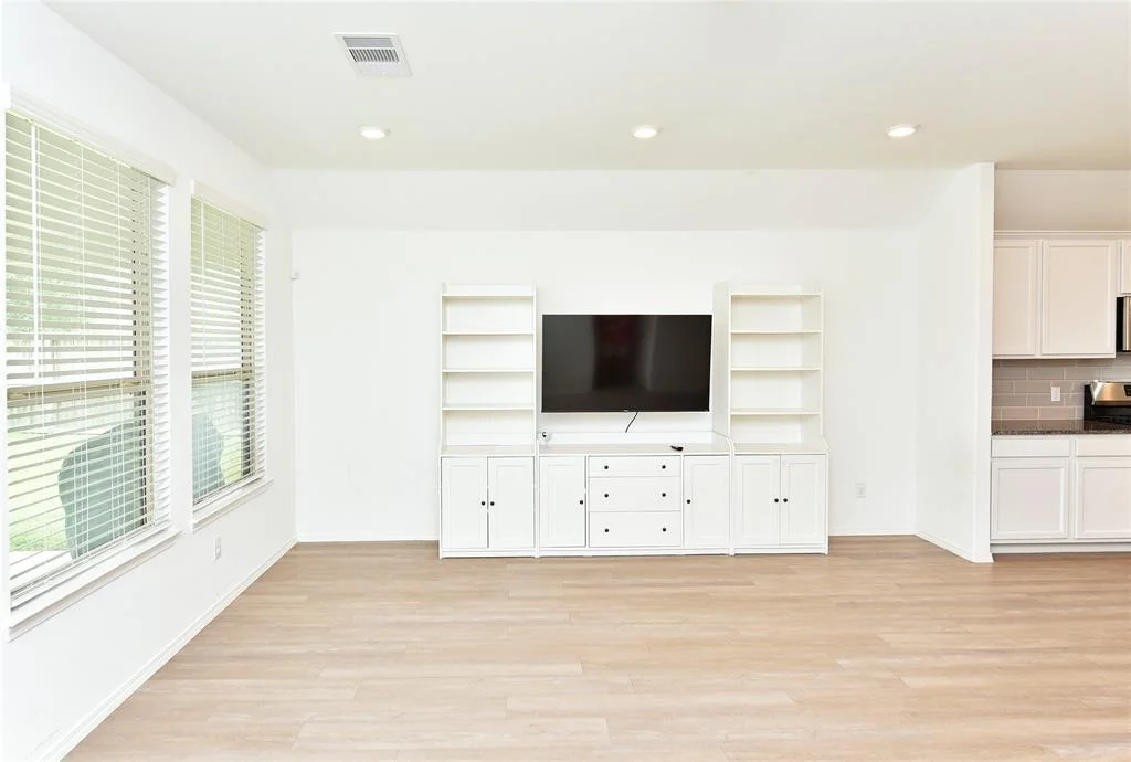 Photo of 4935 Twin Summit Drive