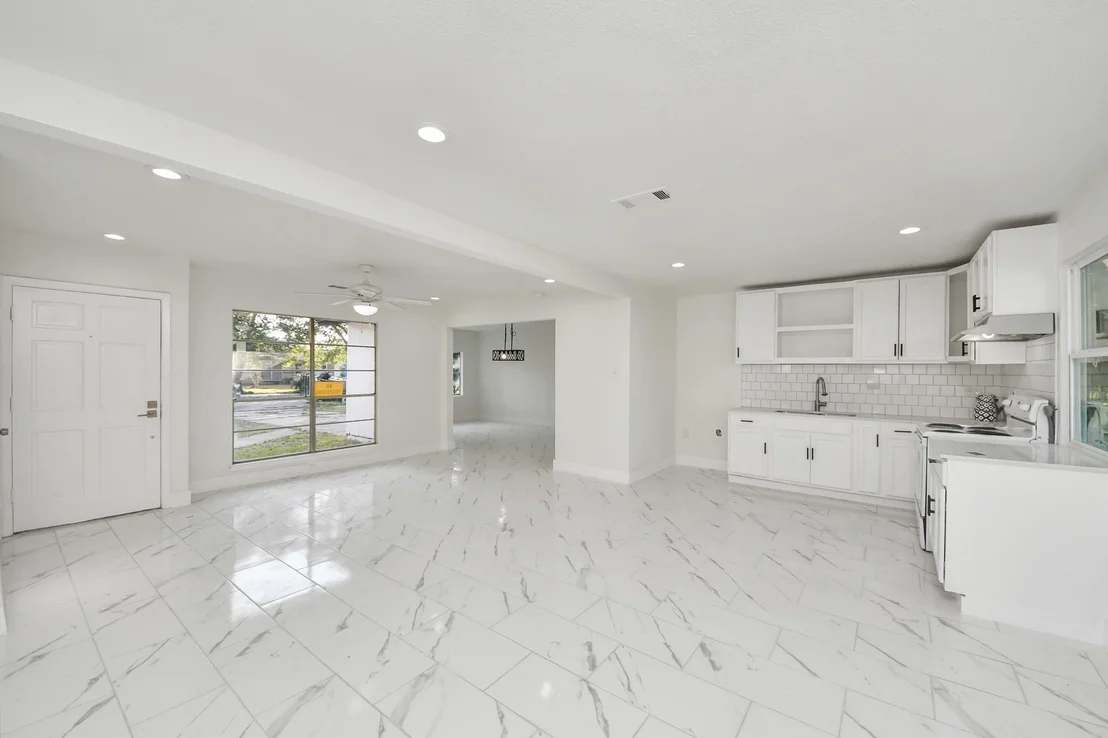 Photo of 2926 Knotty Oaks Trl Trail