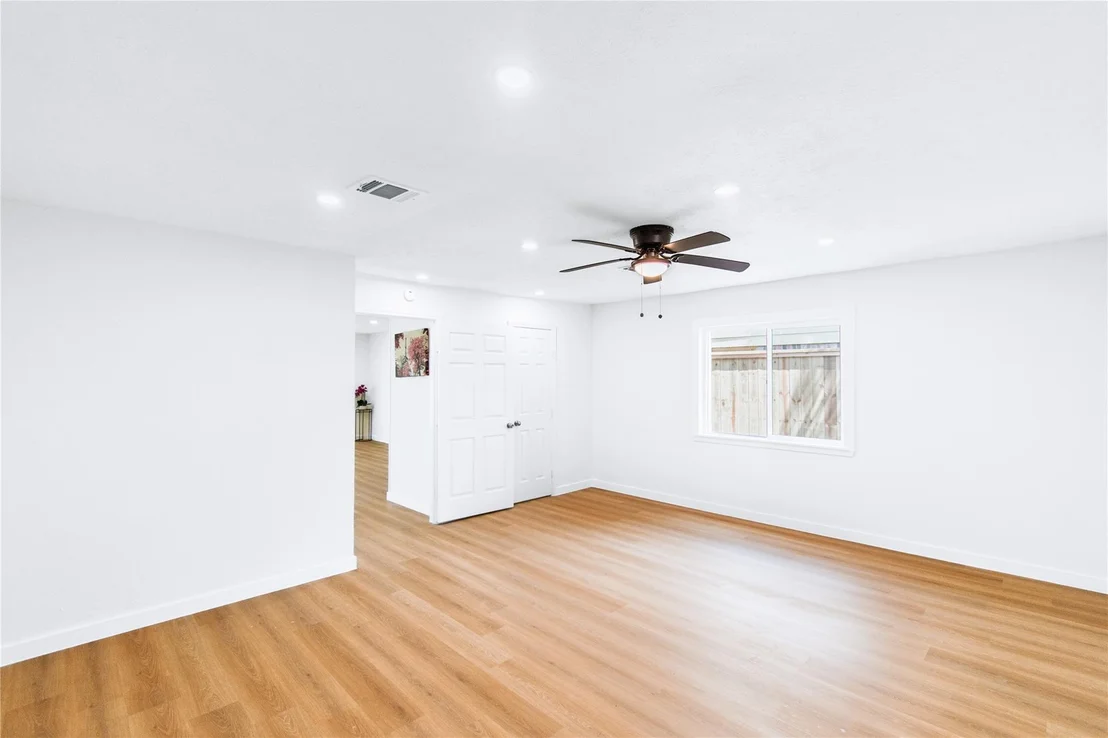 Photo of 318 Willoughby Drive