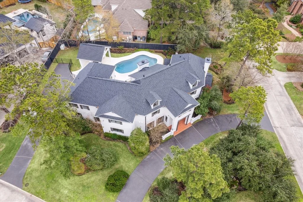 Photo of 9 S Brokenfern Drive