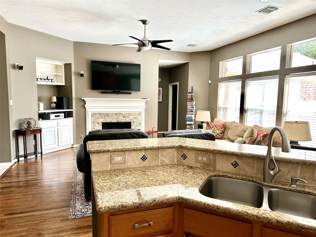 Photo of 8910 Everhart Lane