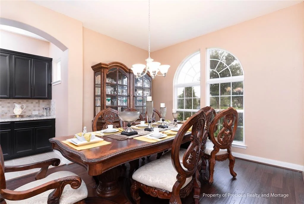 Photo of 6019 Green Meadows Lane