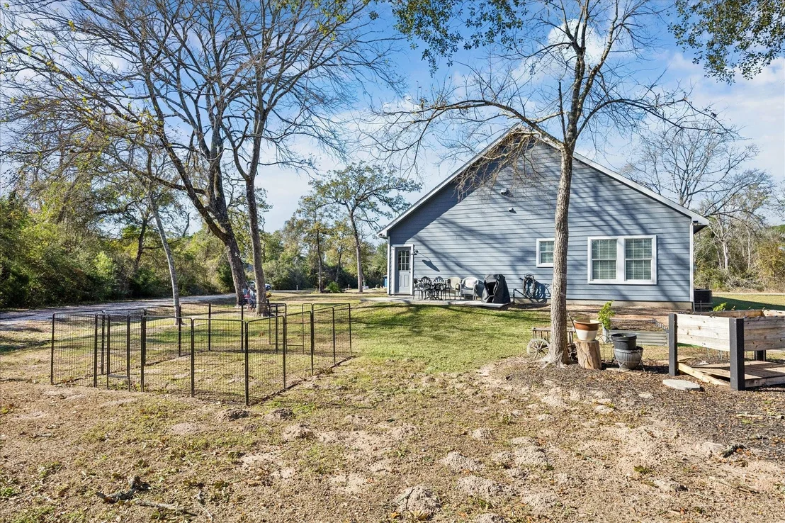 Photo of 26550 Armadillo Drive