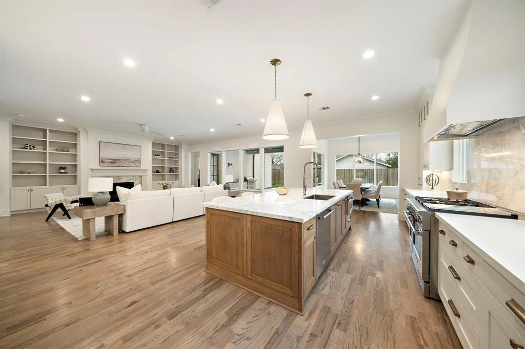 Photo of 1337 Chantilly Lane