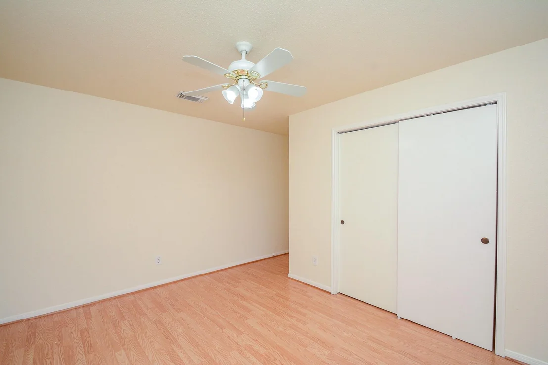 Photo of 9502 Coast Bridge Street