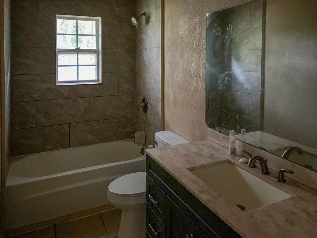 Photo of 108 Crestview Drive