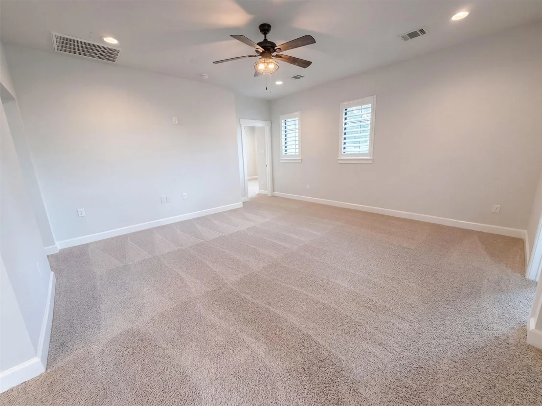 Photo of 21211 Hidden Bend Loop
