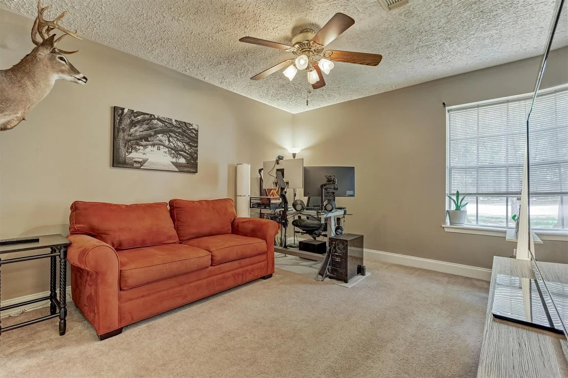 Photo of 2615 Rosewood Place