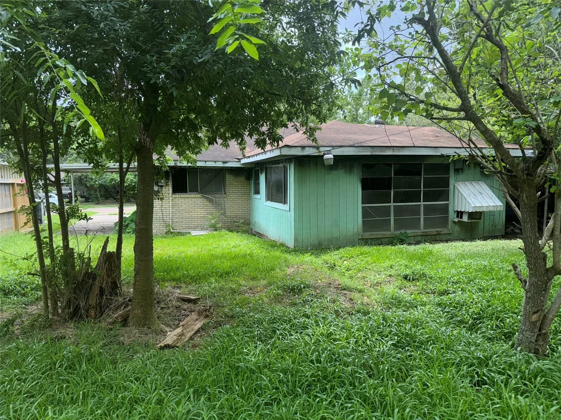 Photo of 4211 Tavenor Lane