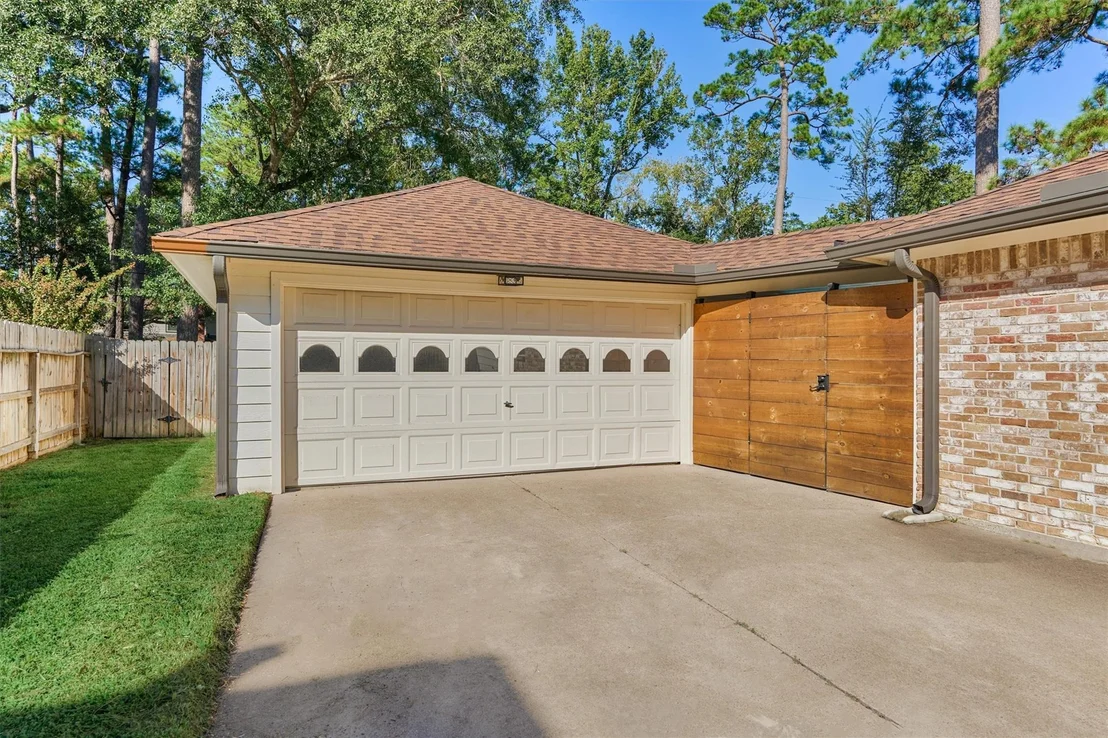 Photo of 6006 Bayonne Drive