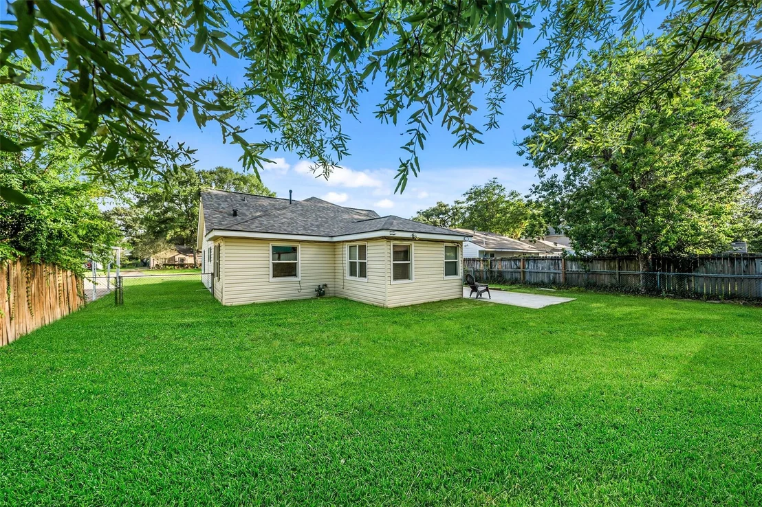 Photo of 1034 Lamonte Lane