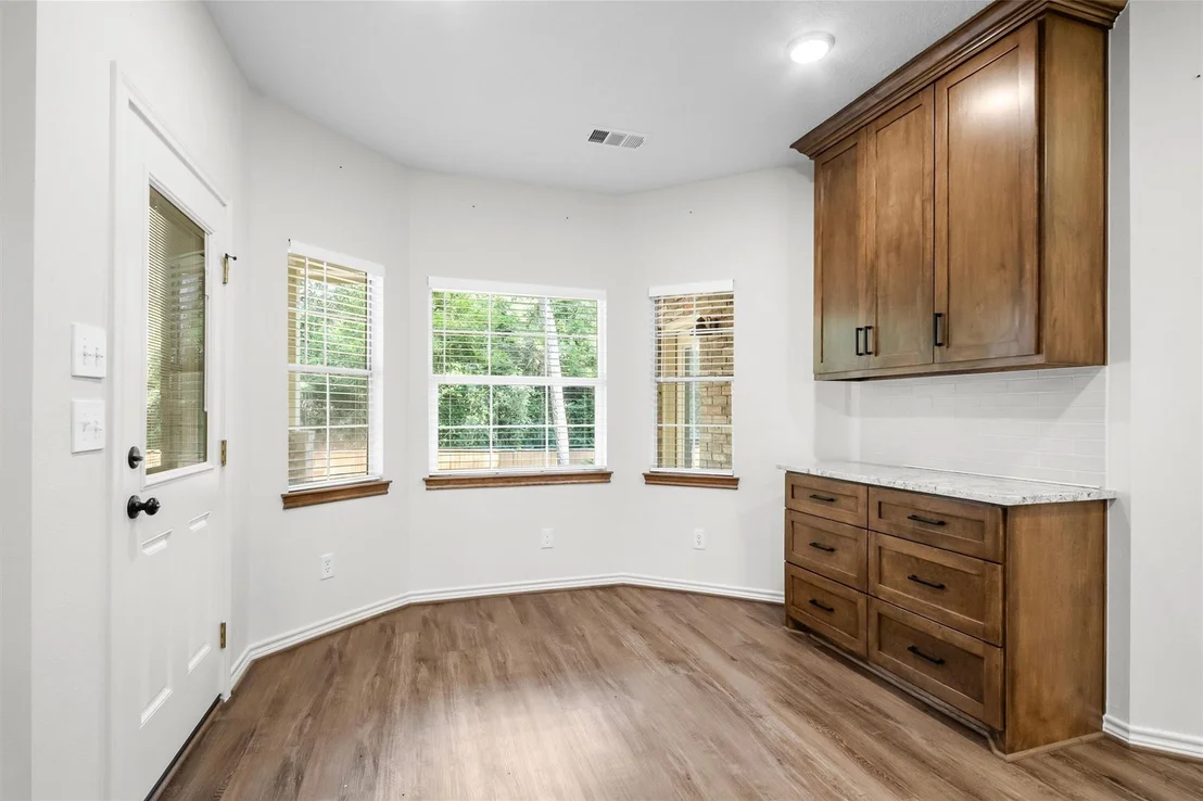 Photo of 15690 Corinthian Way