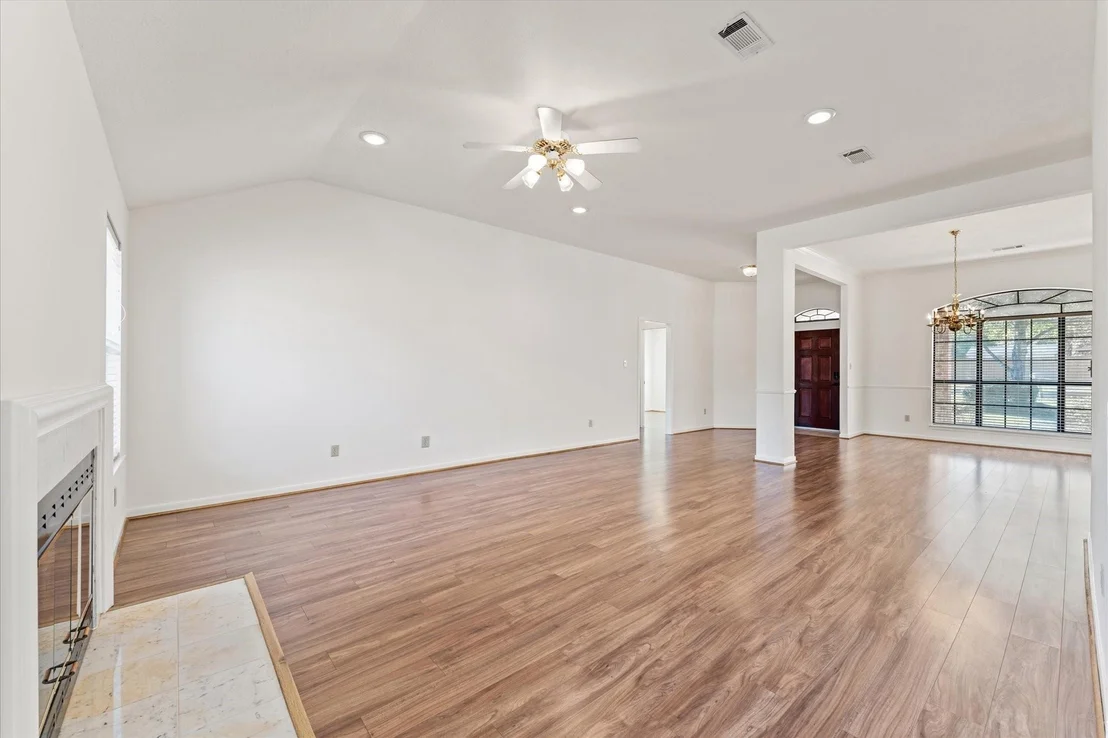 Photo of 215 Deep Dale Lane