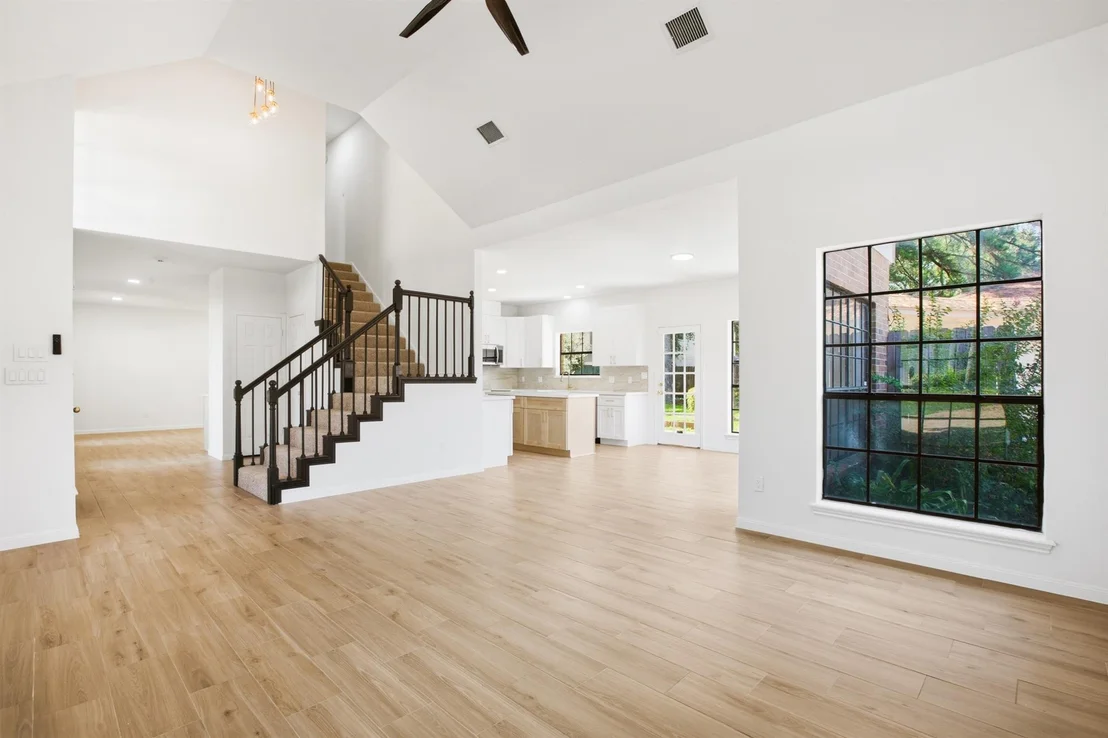Photo of 18319 Oakhampton Drive