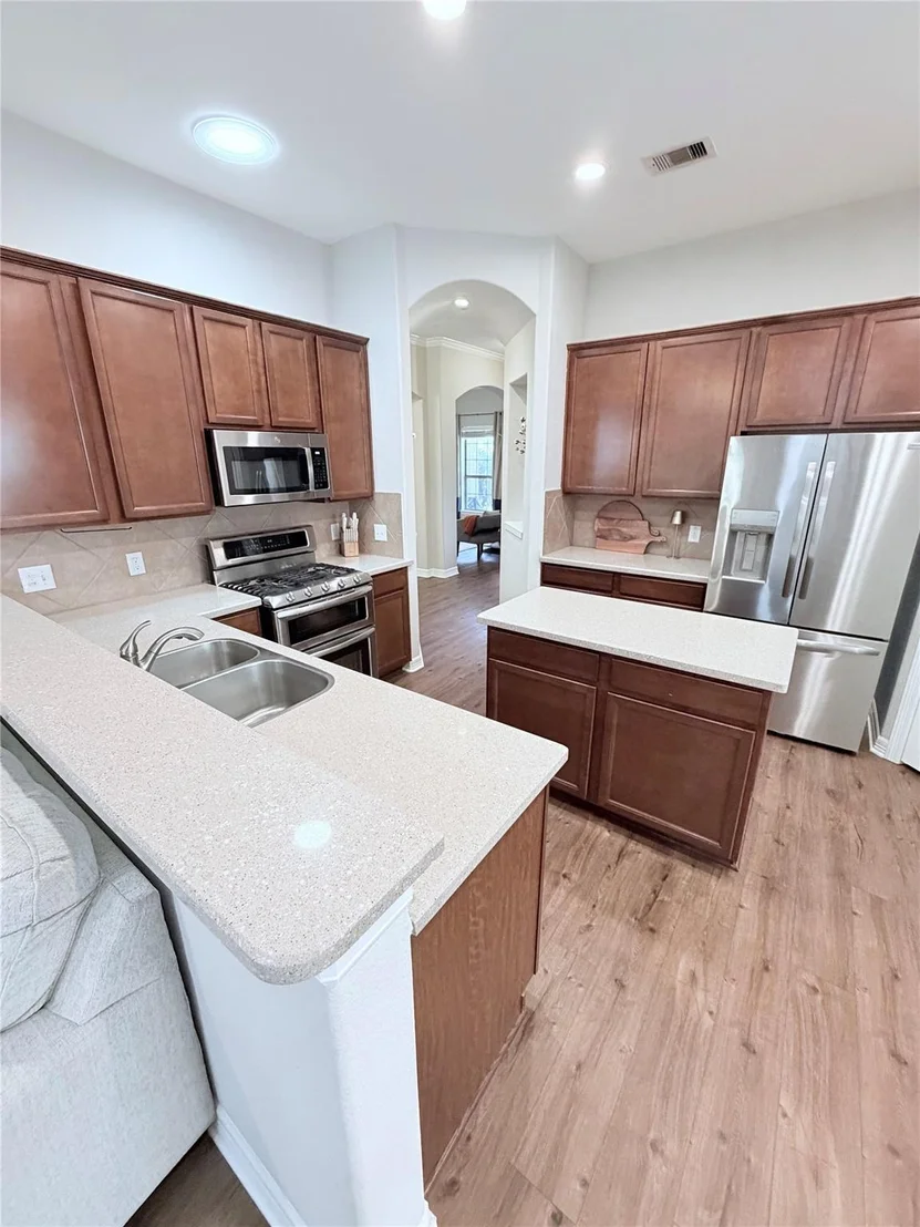 Photo of 1721 Round Oak Lane