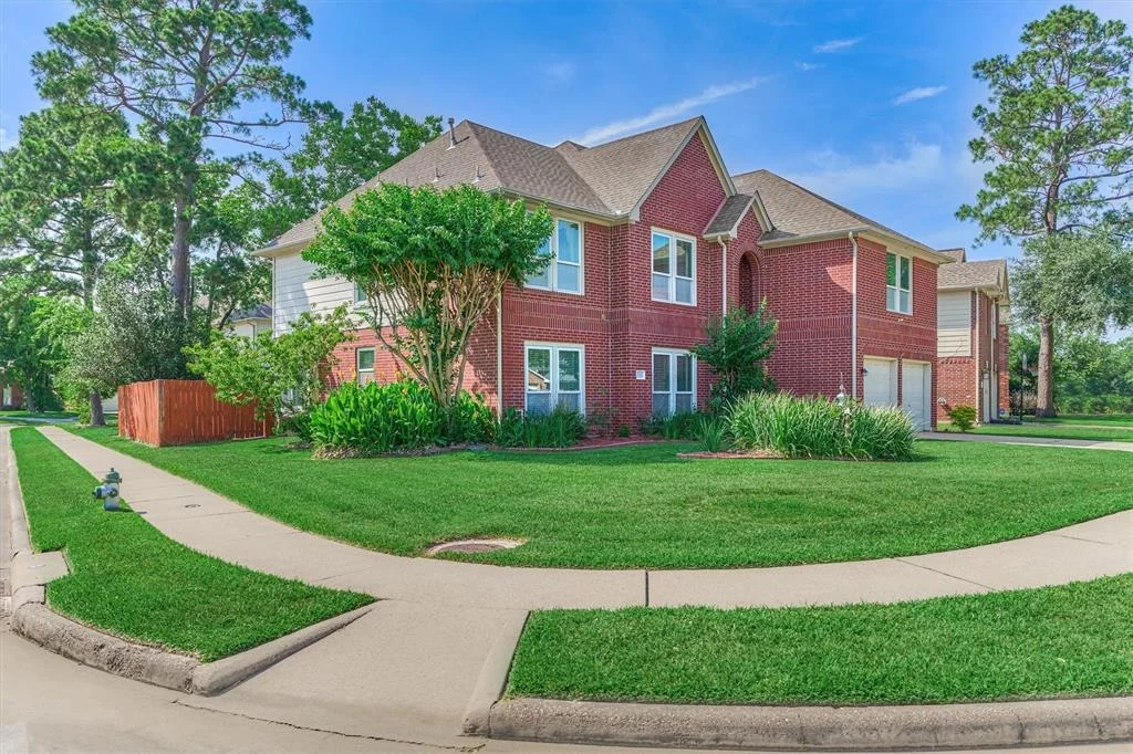 Photo of 21003 Meadowhill Drive