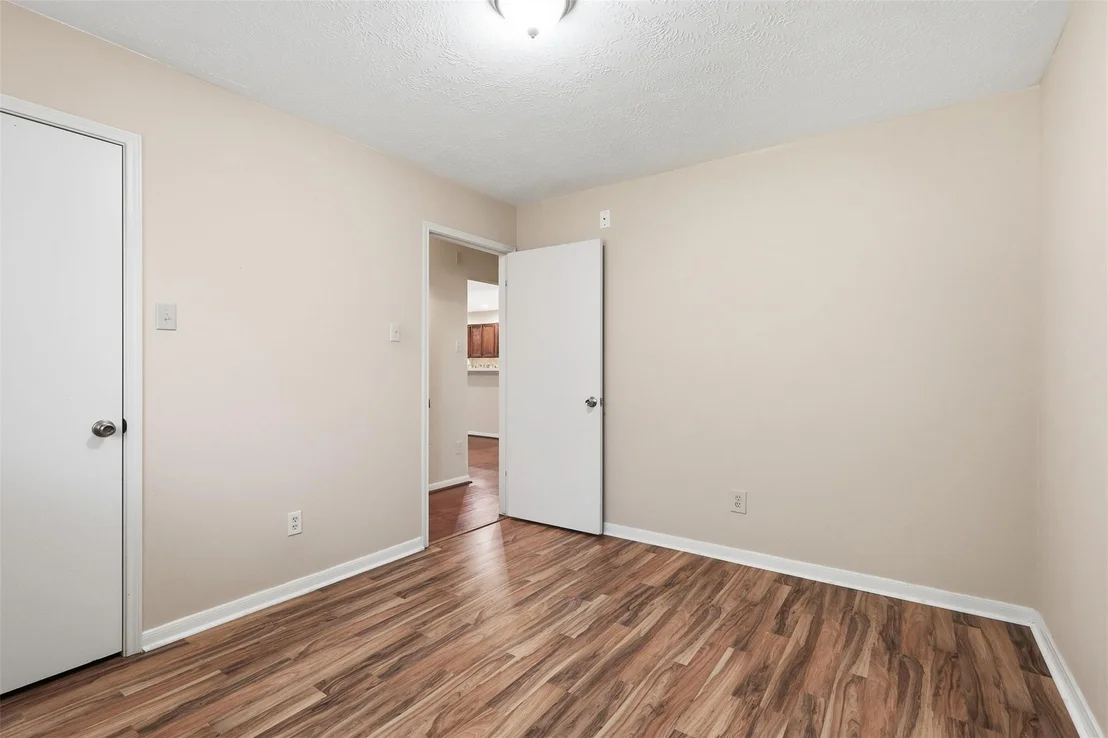 Photo of 8227 Squires Place Drive