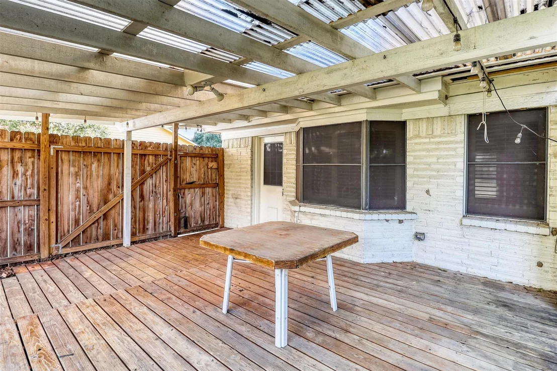 Photo of 534 Belwin Drive