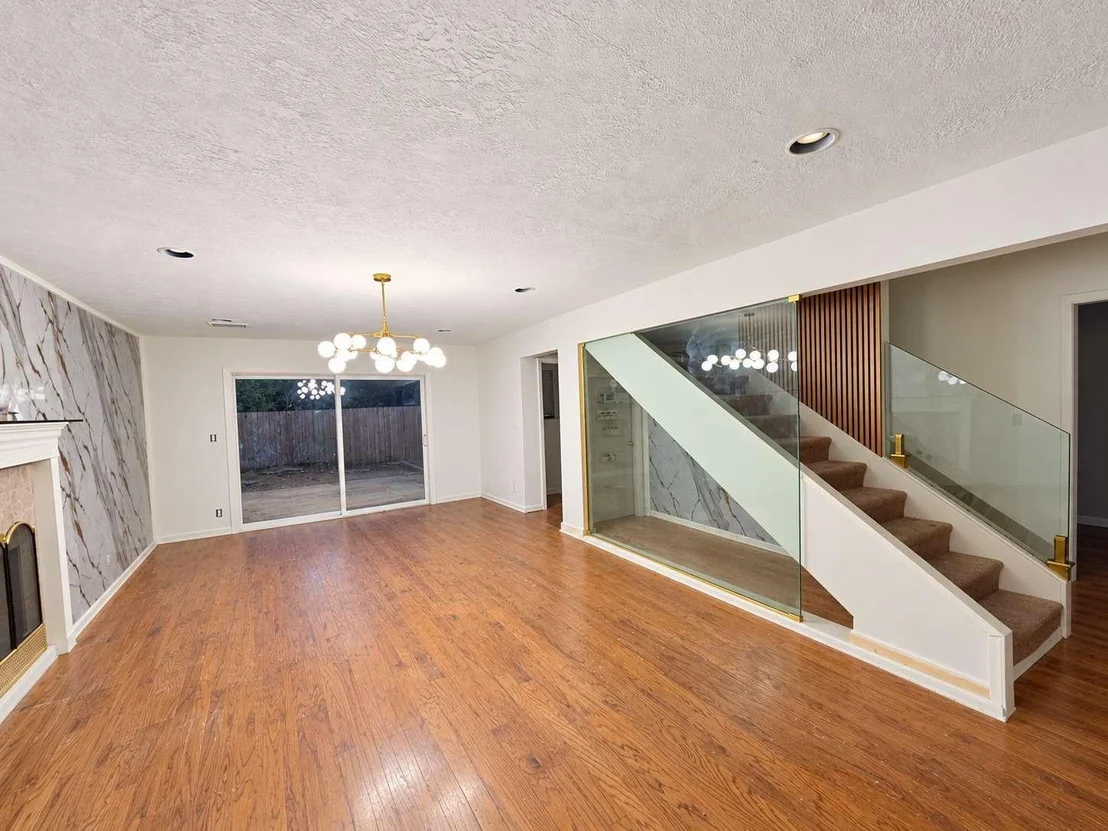 Photo of 5118 Burt Street
