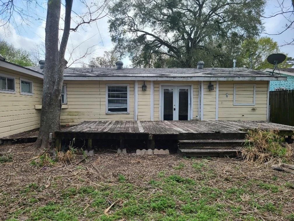 Photo of 422 Surratt Drive