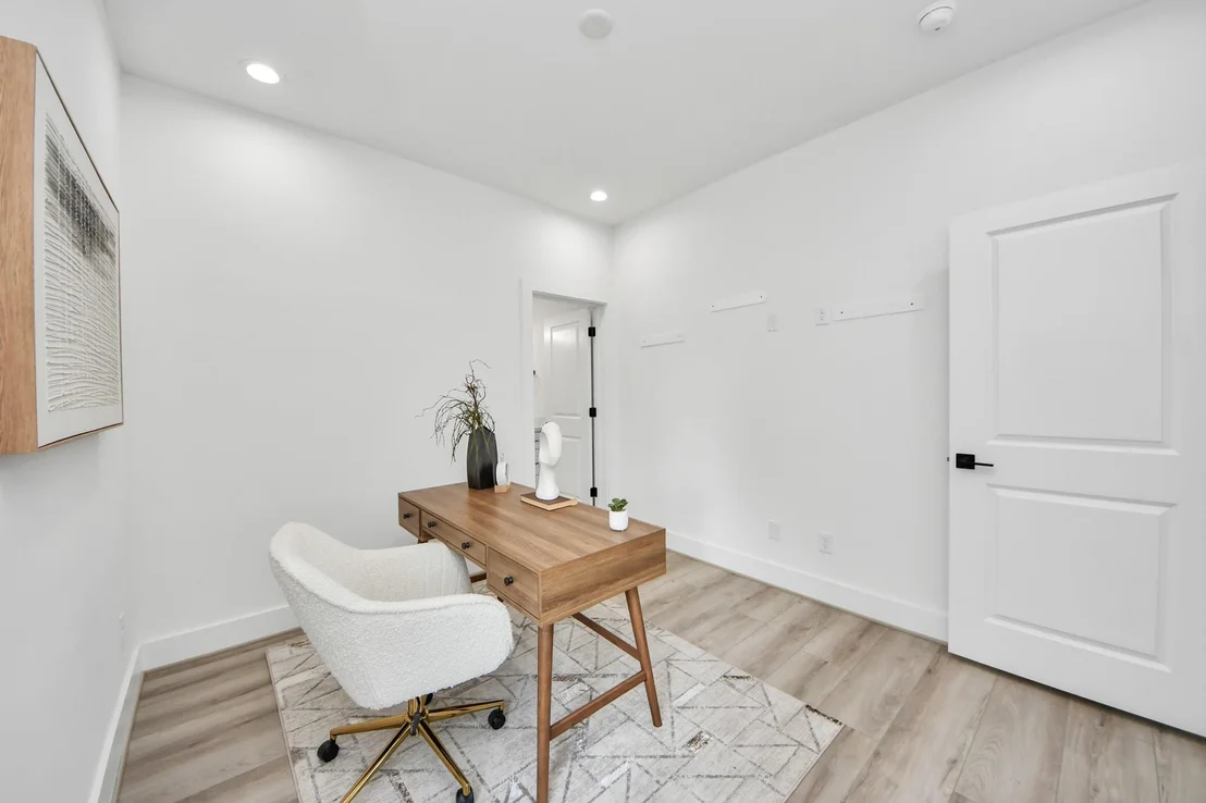 Photo of 7739 Hammerly Boulevard