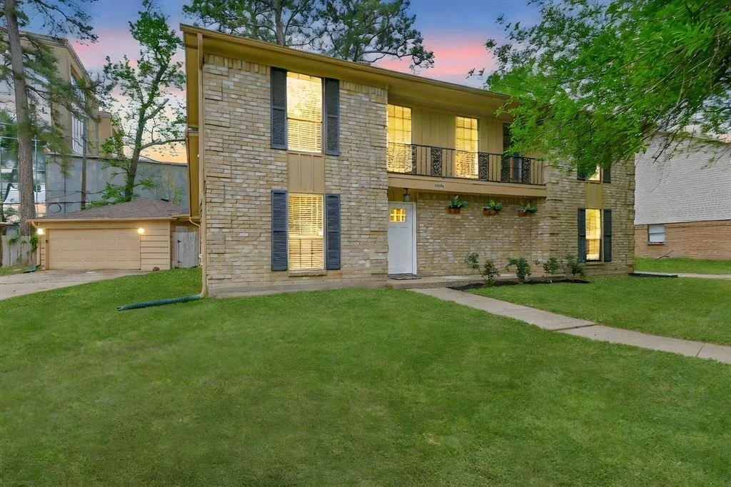 Photo of 16011 Southampton Drive