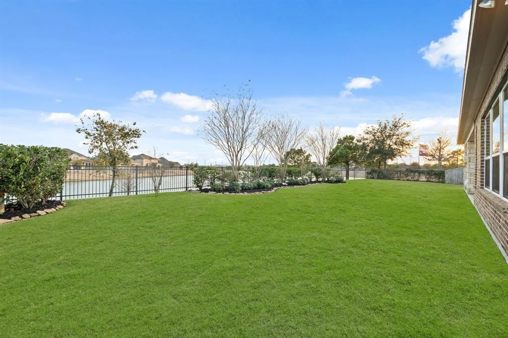 Photo of 2431 Juniper Bend