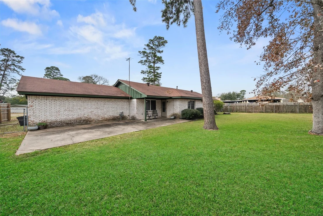 Photo of 307 Bickett Lane