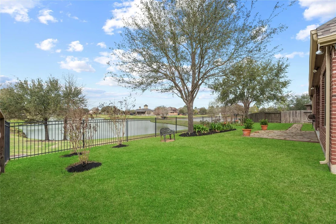 Photo of 5811 Green Meadows Lane
