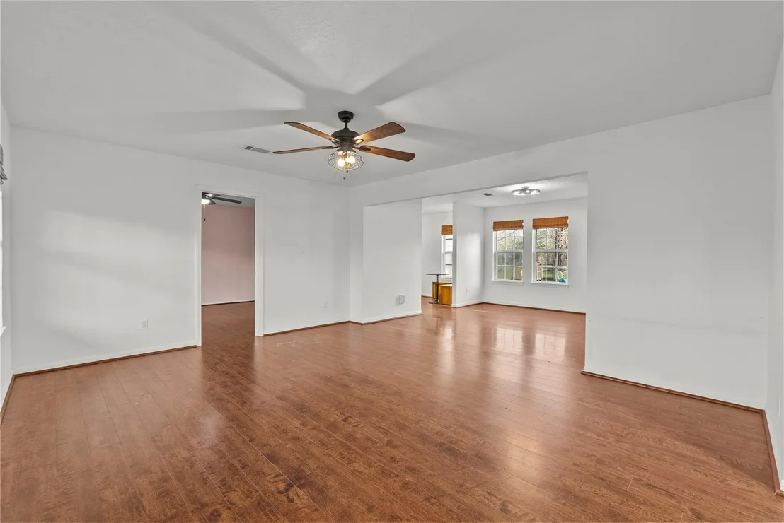 Photo of 14621 Cedar Street