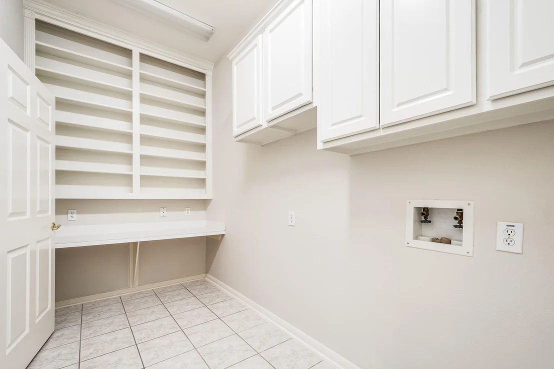 Photo of 43 N Belfair Place