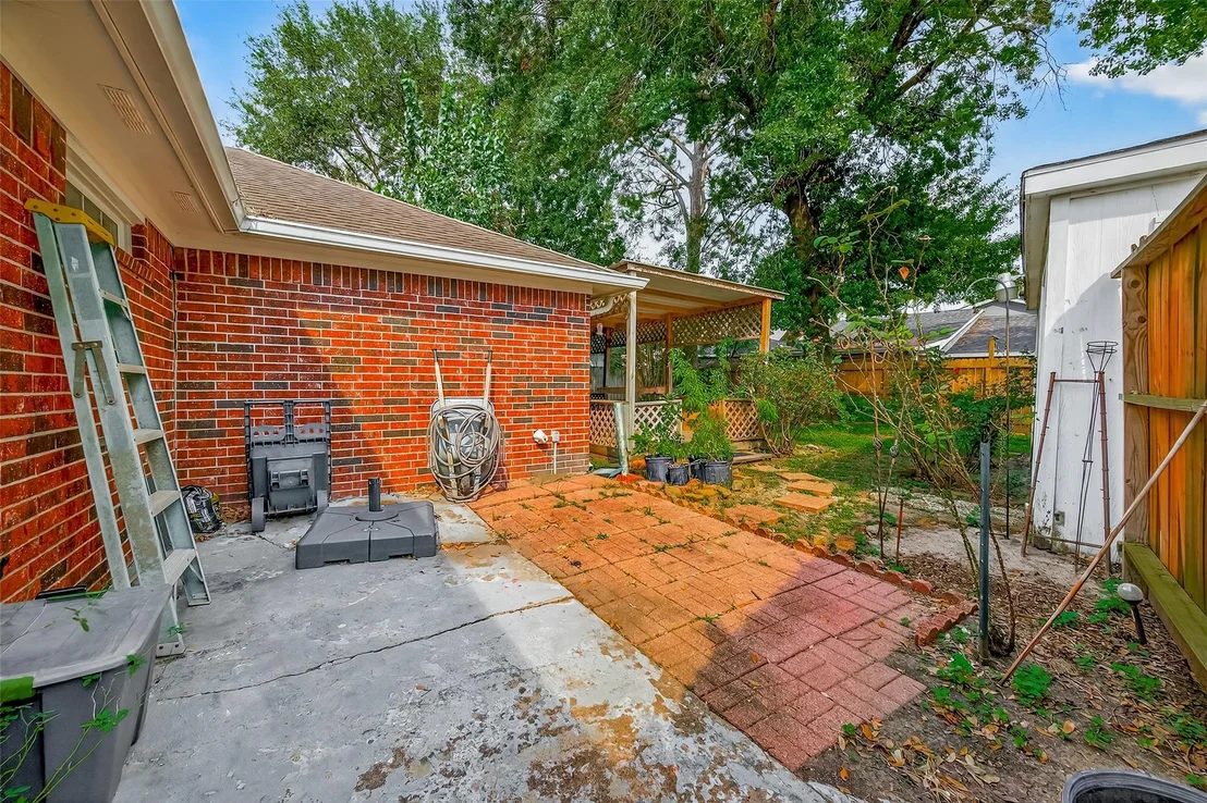 Photo of 10506 Sagebriar Drive