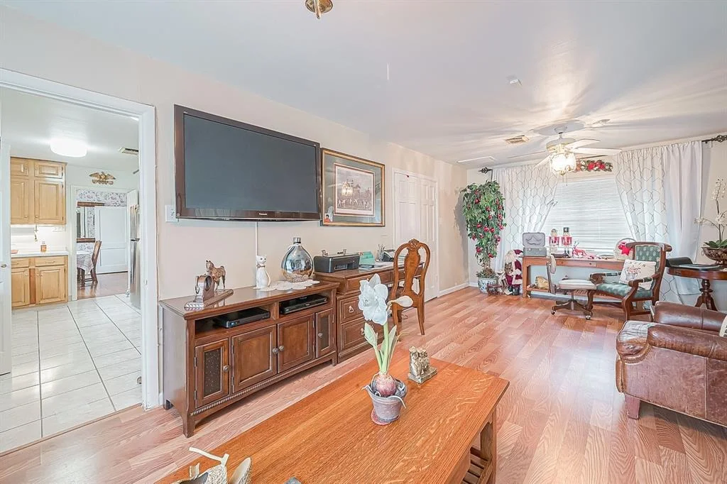 Photo of 2312 Suffolk Drive