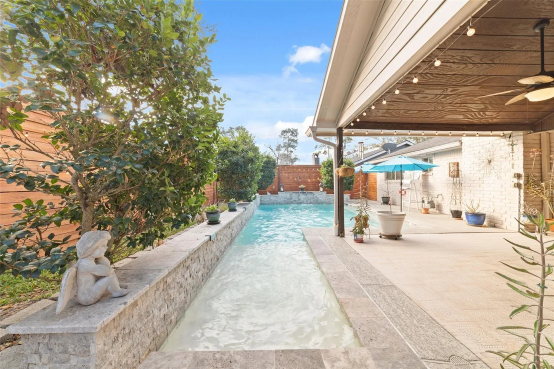 Photo of 22306 Acorn Valley Drive