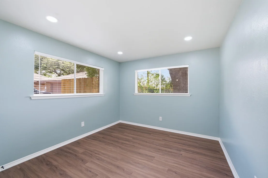Photo of 1416 Linwood Drive