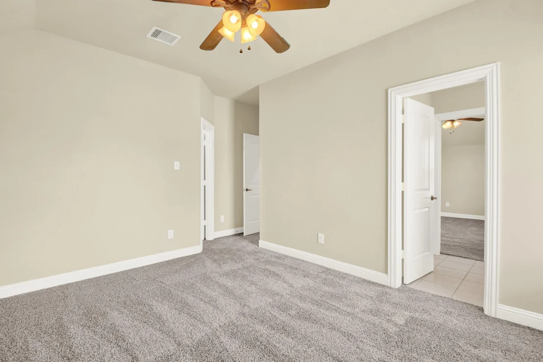 Photo of 9039 Charncross Lane