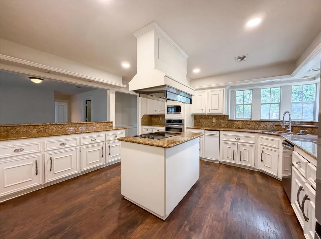 Photo of 6902 Fawncliff Drive
