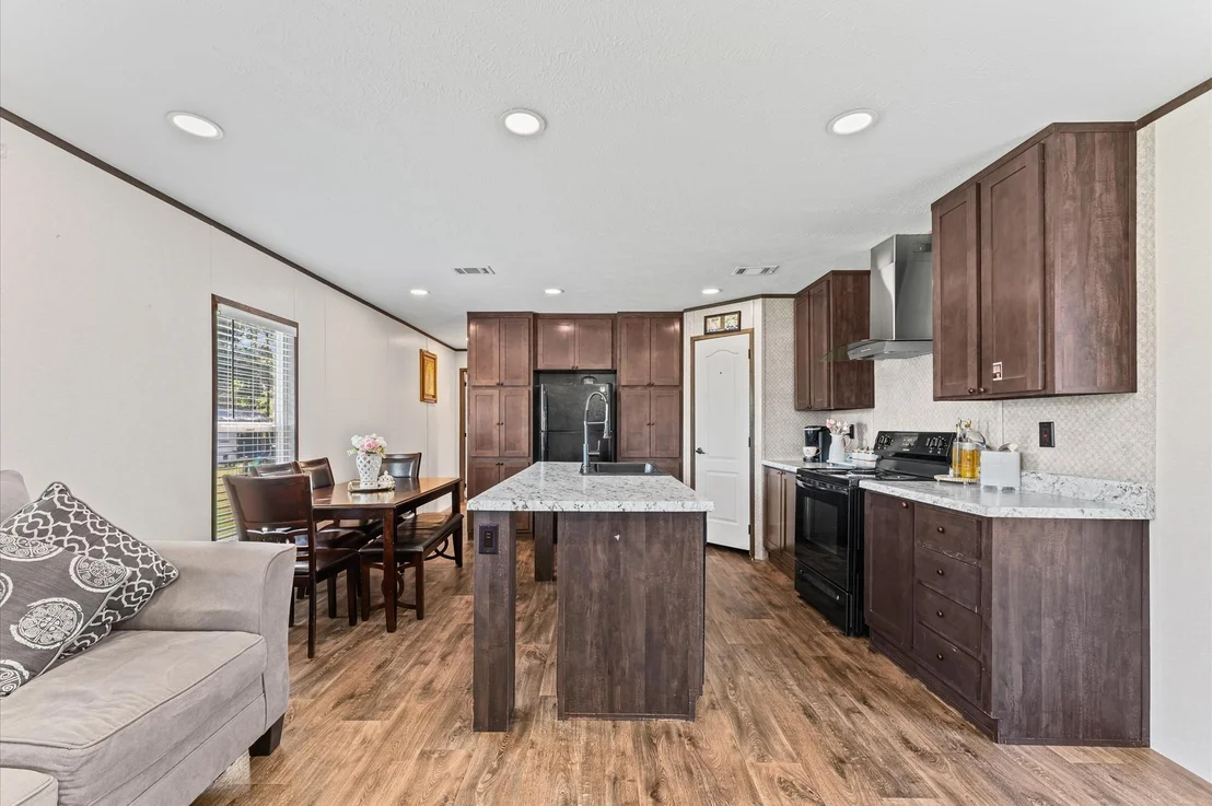 Photo of 300 County Road 3554
